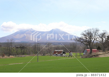 北海道 道南地方 牧場のある風景 北海道 道南地方 牧場のある風景 86971432
