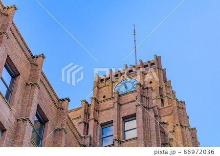 【東京の都市風景】日比谷公園周辺の風景（日比谷公会堂・市政会館） 86972036