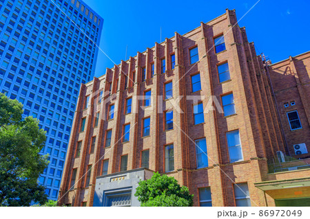 【東京の都市風景】日比谷公園周辺の風景（日比谷公会堂・市政会館） 86972049