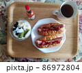 ホットドックの朝食 86972804