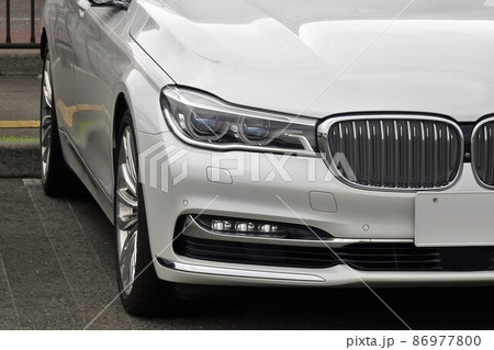 輸入車イメージ　BMW7シリーズのフロントマスク 86977800