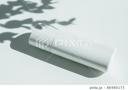 日焼け止め　uvケアのイメージ素材 86980155