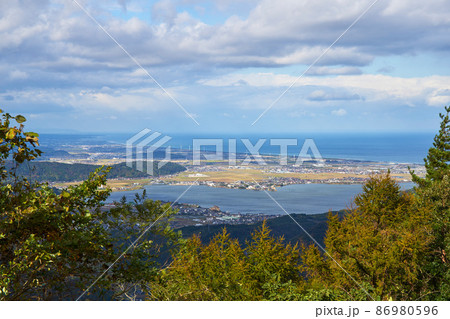鉢伏展望台からの東郷湖 86980596