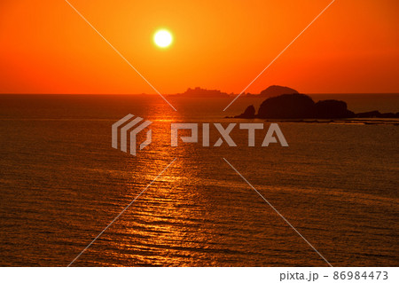 軍艦島の夕景 軍艦島の夕景 86984473