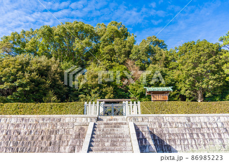 大阪府太子町　　第三十三代　推古天皇磯長山田陵 86985223