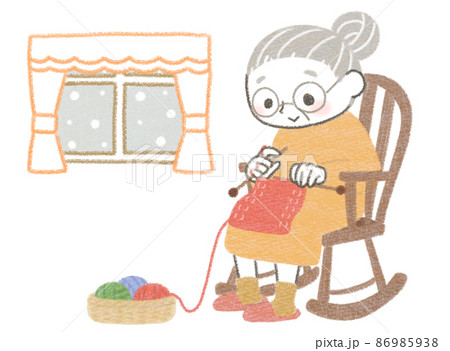 クレヨンペンで描いた編み物をするおばあちゃん 86985938