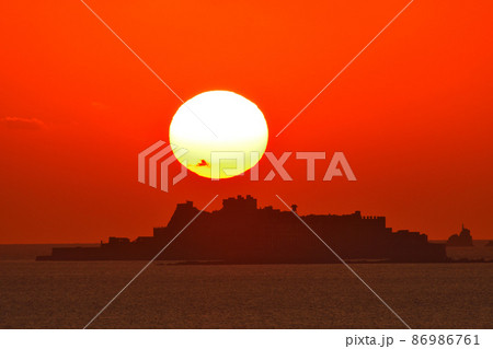 軍艦島の夕景 軍艦島の夕景 86986761