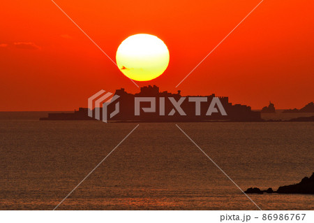 軍艦島の夕景 軍艦島の夕景 86986767