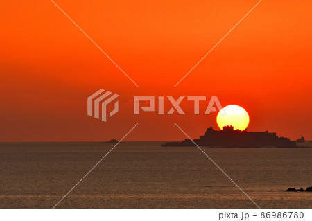 軍艦島の夕景 軍艦島の夕景 86986780
