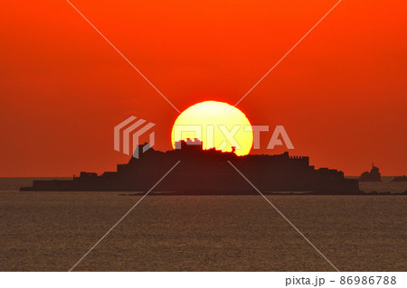 軍艦島の夕景 軍艦島の夕景 86986788