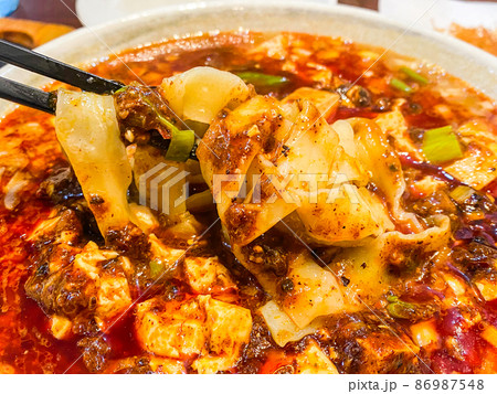 四川料理・麻婆刀削麺 86987548