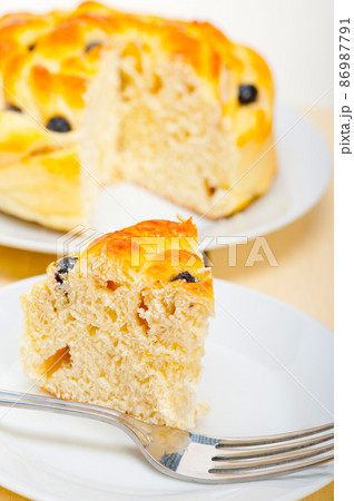 blueberry bread cake dessert 86987791