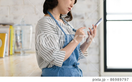 主婦 86989797