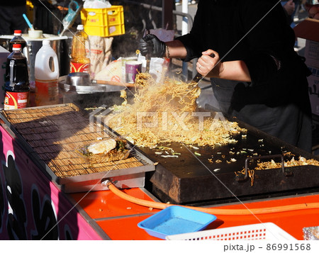 屋台　焼きそば 86991568