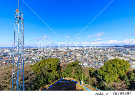 小牧市　小牧市歴史館（小牧城）の航空障害灯と小牧市街の眺望 86994894
