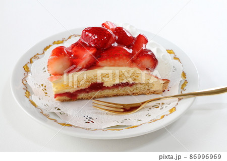 苺のタルト 86996969