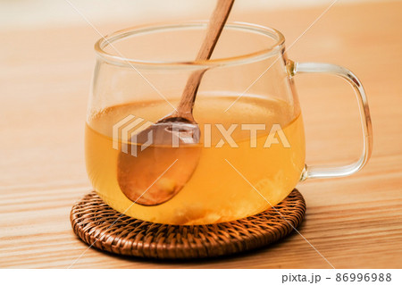 温かい柚子茶 温かい柚子茶 86996988