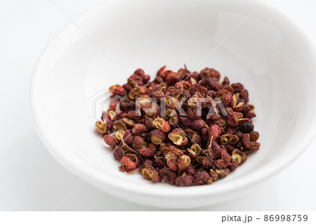 中国山椒 白背景 中国山椒 白背景 86998759