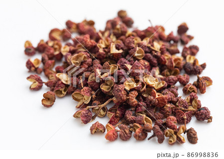 中国山椒 白背景 中国山椒 白背景 86998836