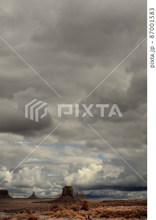Cloudy Skies Monument Valley 87001583
