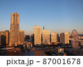 朝焼けのみなとみらい 87001678