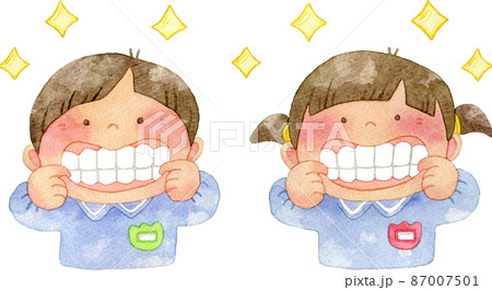 ピカピカの歯を見せる園児たちのイラスト 87007501