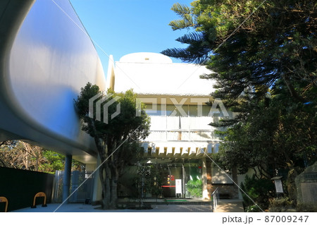 【和歌山県】晴天下の南方熊楠記念館 87009247