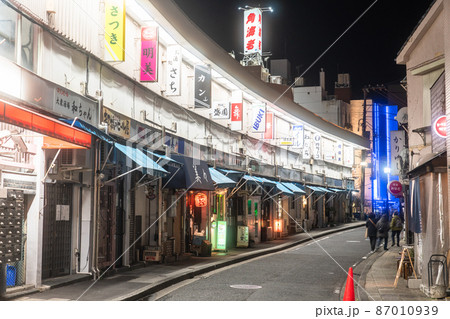 《神奈川県》野毛ハーモニカ横丁・ノスタルジックな飲み屋街 《神奈川県》野毛ハーモニカ横丁・ノスタルジックな飲み屋街 87010939