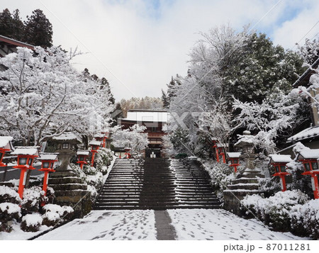 冬の鞍馬寺 冬の鞍馬寺 87011281
