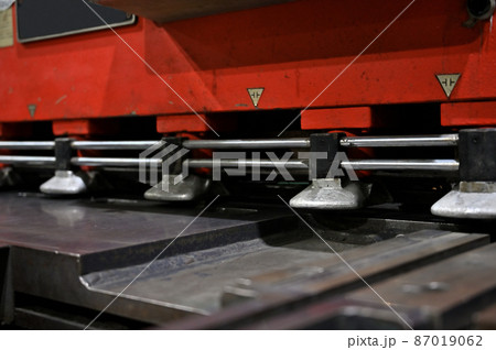 工場　製造業　シャーリング　せん断機　 87019062