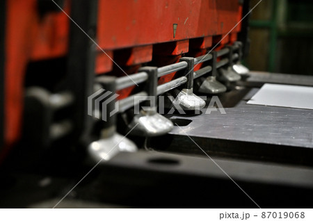 工場　製造業　シャーリング　せん断機　 87019068