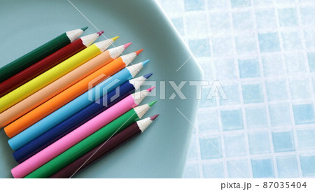 色鉛筆 色鉛筆 87035404