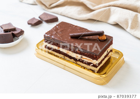 chocolate cake with almonds chocolate cake with almonds 87039377