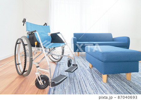 車いすが置かれたリビングルーム ※プロパティリリース取得済み 車いすが置かれたリビングルーム ※プロパティリリース取得済み 87040693