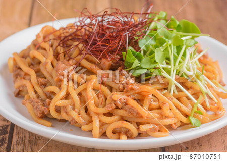 混ぜジャージャー麵 87040754