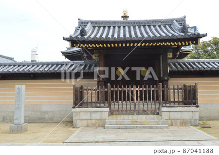 太子殿猫の門(聖霊院・四天王寺/大阪市天王寺区) 太子殿猫の門(聖霊院・四天王寺/大阪市天王寺区) 87041188