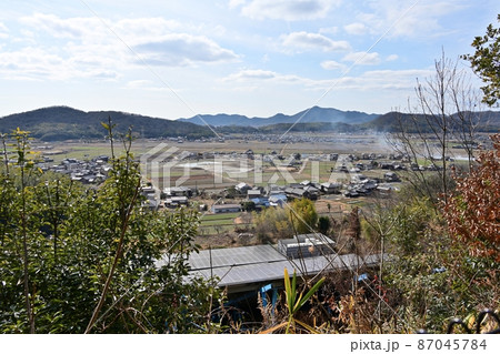 播磨 中道子山城の眺望と曲輪 87045784