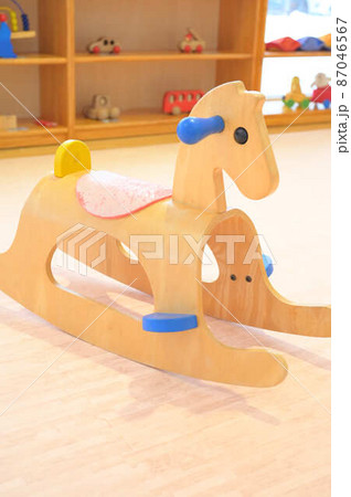 子ども用のおもちゃ 木馬 スツール 子ども用のおもちゃ 木馬 スツール 87046567