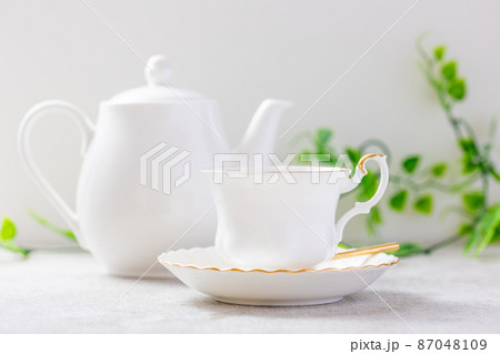 紅茶_ティータイム 87048109