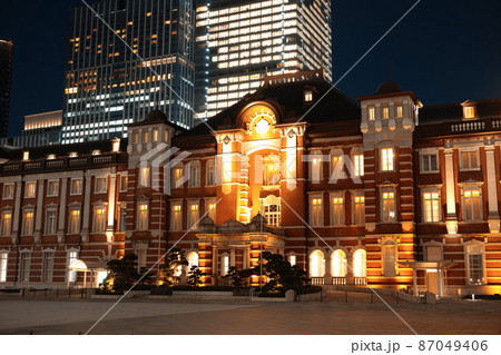 東京駅夜景 87049406
