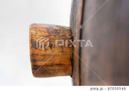 Old wooden barrel with cork. closed wine barrel Old wooden barrel with cork. closed wine barrel 87050546