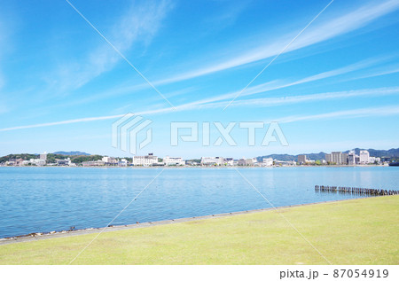 快晴の宍道湖畔の風景 ... 島根県 松江市(快晴) 快晴の宍道湖畔の風景 ... 島根県 松江市(快晴) 87054919