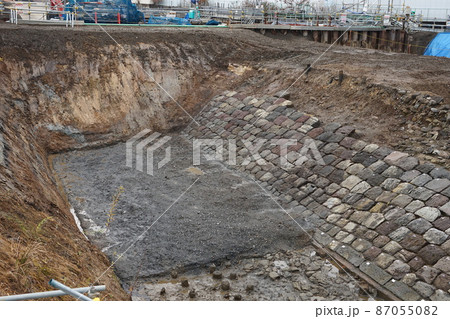 2月 港区1686高輪築堤跡発掘調査現場・海上鉄道遺構 2月 港区1686高輪築堤跡発掘調査現場・海上鉄道遺構 87055082