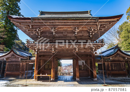 雪の伊奈波神社〈岐阜県岐阜市〉 雪の伊奈波神社〈岐阜県岐阜市〉 87057081