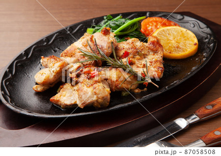 チキンのハーブ焼き 87058508