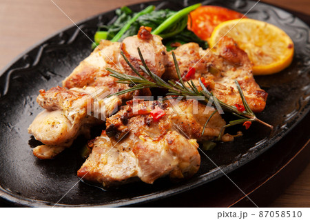 チキンのハーブ焼き 87058510