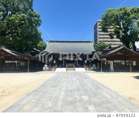雲ひとつない青空と佐嘉神社 <佐賀・佐賀市> 雲ひとつない青空と佐嘉神社 <佐賀・佐賀市> 87059122
