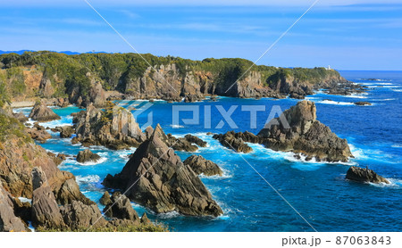 【和歌山県】晴天下の海金剛（紀伊大島） 87063843