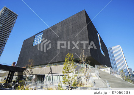 大阪中之島美術館【2022年2月撮影】 大阪中之島美術館【2022年2月撮影】 87066583