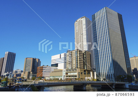 中之島　田蓑橋南詰付近から　ほたるまち　堂島リバーフォーラム付近 87066593